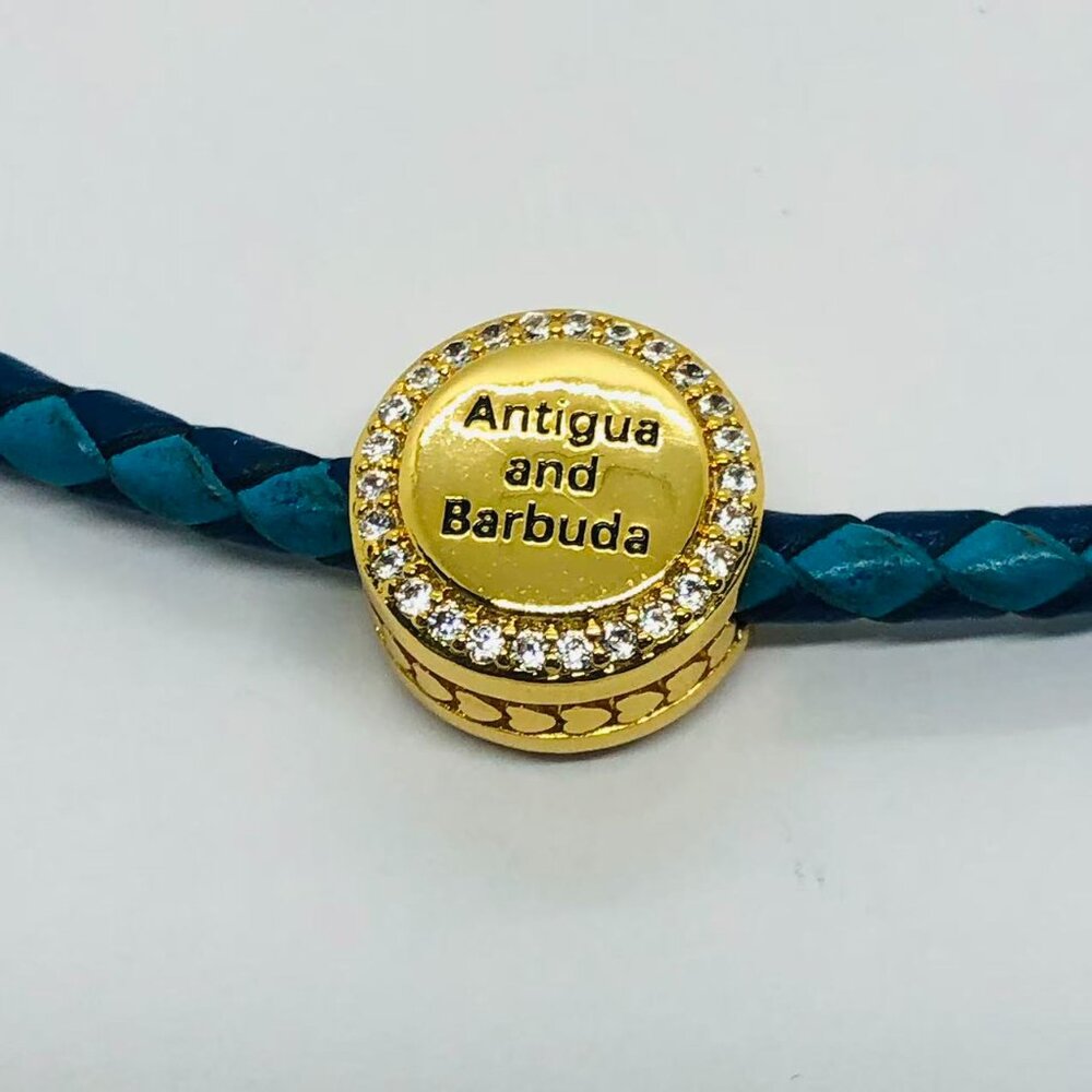 ✨✨PANDORA Country Of Antigua & Barbuda EXCLUSIVE Flag Button Charm - Picture 2 of 4
